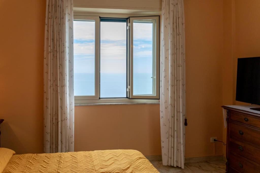 Carlo's Charm * Acireale